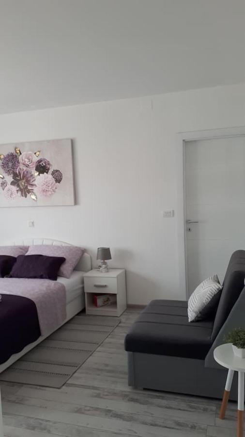 Apartman Lidija Dinjiska Екстер'єр фото