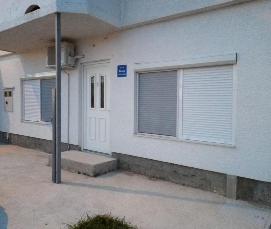 Apartman Lidija Dinjiska Екстер'єр фото